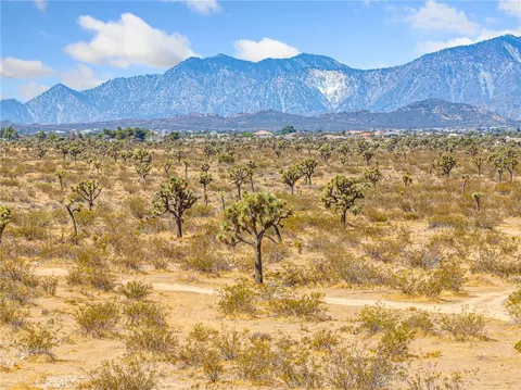 0 Del Rosa Rd, Phelan, CA 92371