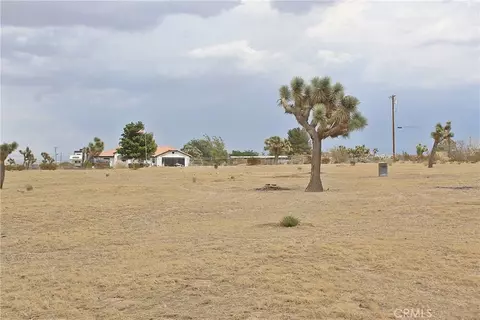 111 La Mirada Rd, Phelan, CA 92371