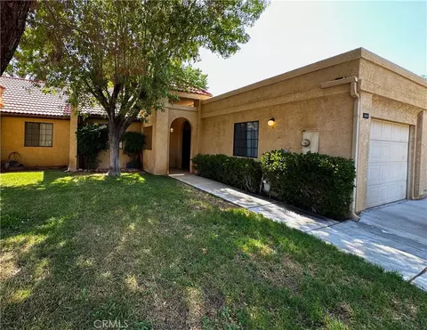 11665 Ash St, Apple Valley, CA 92308