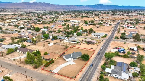 11389 Jacaranda Ave, Hesperia, CA 92345