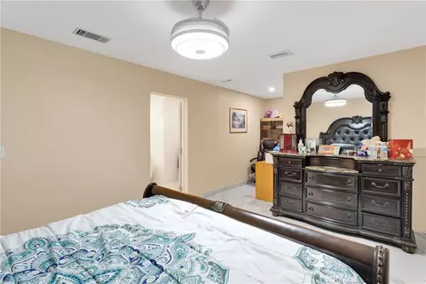 Bedroom - 22035 Pahute Rd, Apple Valley, CA 92308 photo 4 of 4