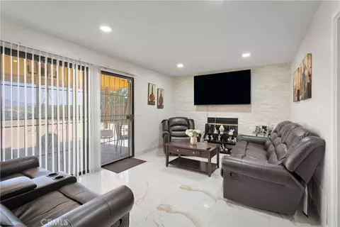 Living - 22035 Pahute Rd, Apple Valley, CA 92308 photo 3 of 3