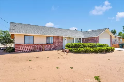 Exterior - 22035 Pahute Rd, Apple Valley, CA 92308 photo 2 of 5