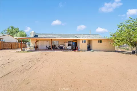 Exterior - 22035 Pahute Rd, Apple Valley, CA 92308 photo 4 of 5