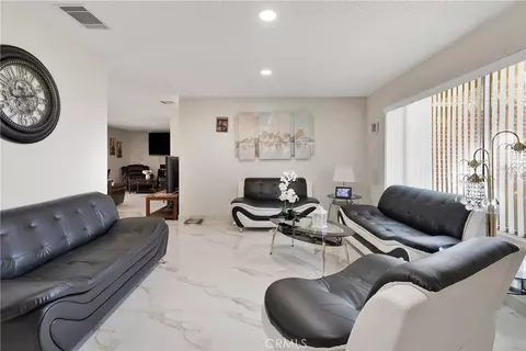 Living - 22035 Pahute Rd, Apple Valley, CA 92308 photo 1 of 3