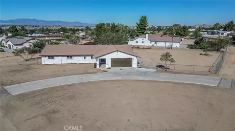 15194 Tacony Rd, Apple Valley, CA 92307