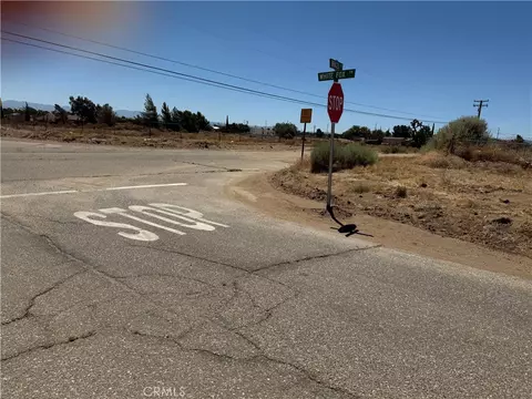 9875 Braceo St, Oak Hills, CA 92344