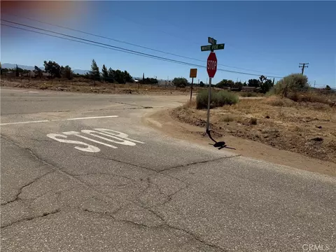 9875 Braceo St, Oak Hills, CA 92344