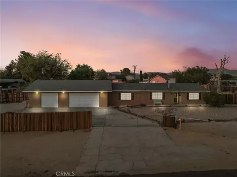 12835 Iroquois Rd, Apple Valley, CA 92308