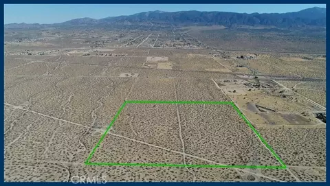 40 Pomona Rd, Pinon Hills, CA 92372