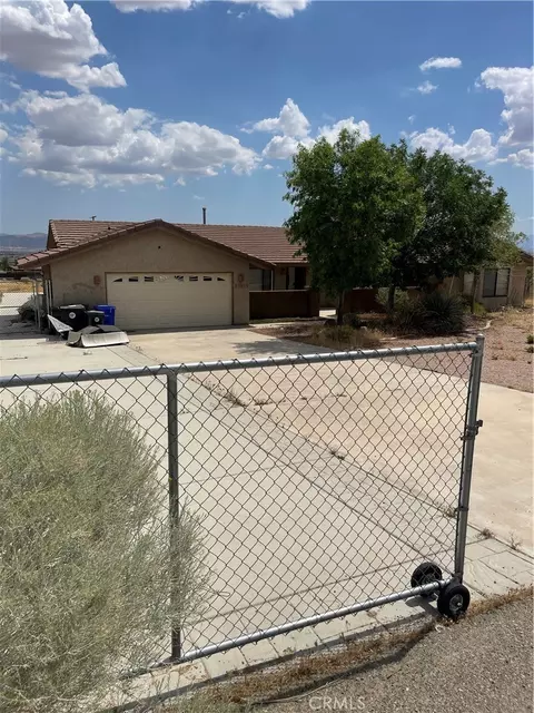 23859 Papago Rd, Apple Valley, CA 92307
