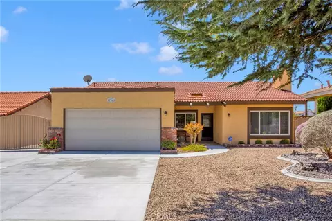 17965 Fremontia Ln, Victorville, CA 92395