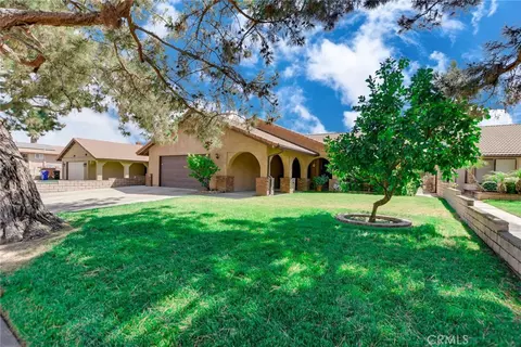 2855 Piedmont Dr, Highland, CA 92346