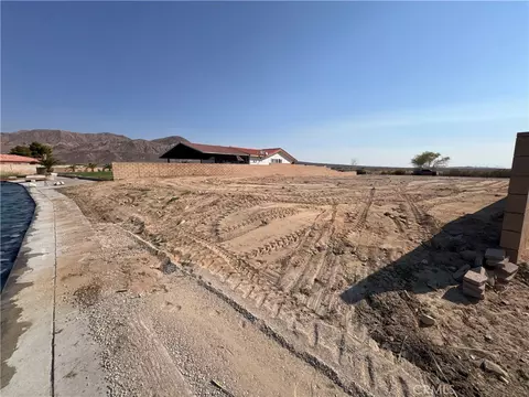 11315 Mountain View Rd, Yermo, CA 92398 photo 14