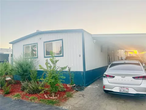 25350 Santiago Dr #96, Moreno Valley, CA 92551