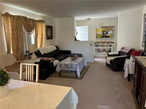 Living - 11580 Oak St, Apple Valley, CA 92308 photo 3 of 3