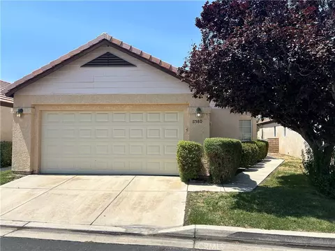 Exterior - 11580 Oak St, Apple Valley, CA 92308 photo 3 of 7