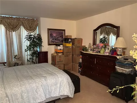 Bedroom - 11580 Oak St, Apple Valley, CA 92308 photo 2 of 4
