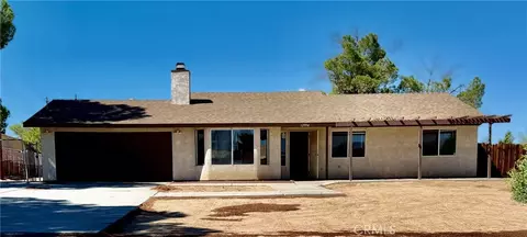 12994 Iroquois Rd, Apple Valley, CA 92308