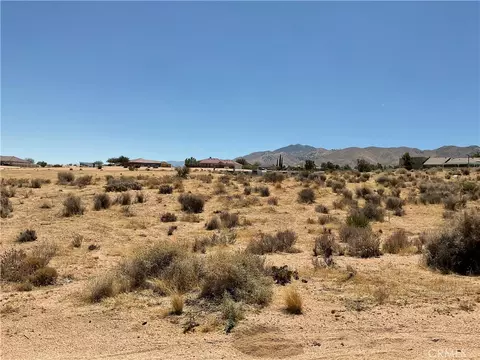 7 Ocotillo Way, Apple Valley, CA 92308 photo 3