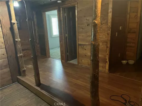 Entry Way - 5865 Elm St, Wrightwood, CA 92397 photo 1 of 1