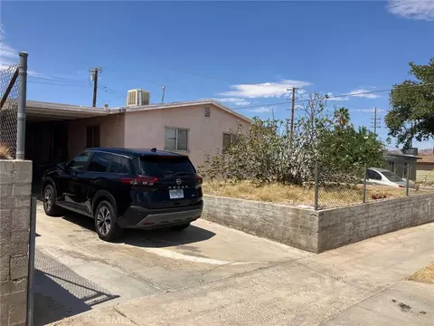 820 Lillian Dr, Barstow, CA 92311