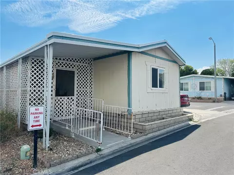 20683 Waalew Rd #B145, Apple Valley, CA 92307