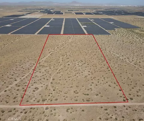 4 Caughline Rd, Adelanto, CA 92301