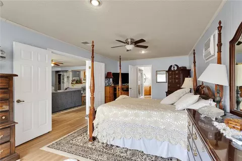 Bedroom - 27871 Jasmine, Helendale, CA 92342 photo 2 of 7