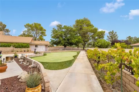 Exterior - 27871 Jasmine, Helendale, CA 92342 photo 8 of 13