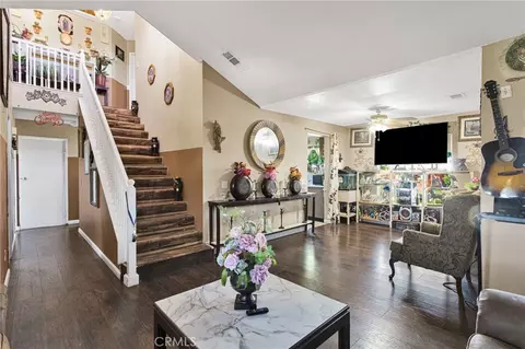 Entry Way - 10654 Alton Pl, Adelanto, CA 92301 photo 1 of 4