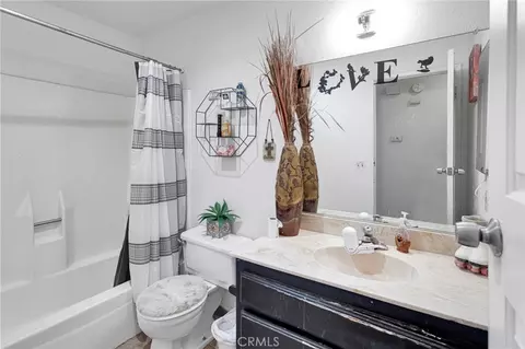 Bath - 14720 Main St, Hesperia, CA 92345 photo 1 of 3