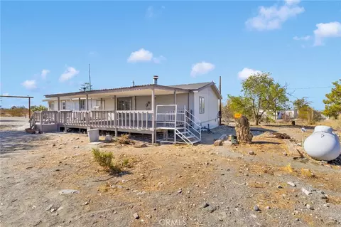 11579 Amarillo Rd, Phelan, CA 92371 photo 2