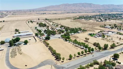 9983 Choiceana Ave, Hesperia, CA 92345
