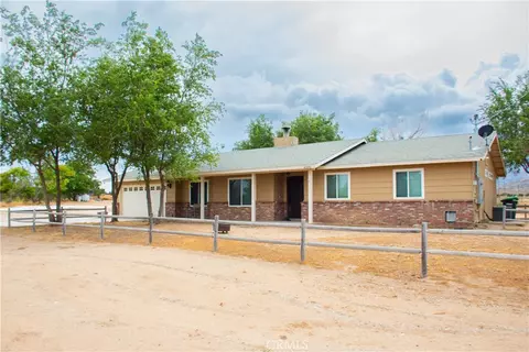 6591 Sundown Dr, Phelan, CA 92371