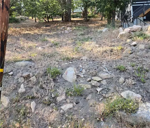 31588 Old City Creek Rd, Running Springs, CA 92382