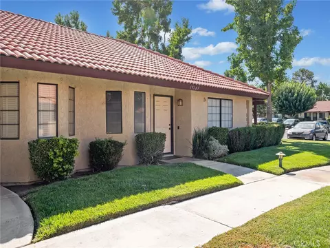 19183 Elm Dr, Apple Valley, CA 92308