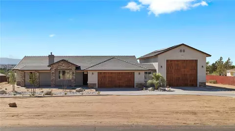 14118 Monte Verde, Apple Valley, CA 92307