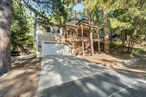 31358 Lightfoot Way, Running Springs, CA 92382