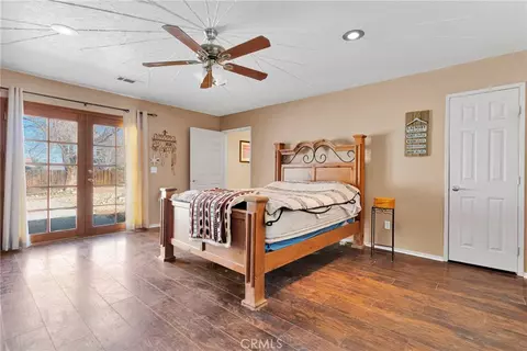Bedroom - 9983 Ladera Ave, Lucerne Valley, CA 92356 photo 5 of 6