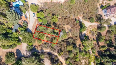 1556 Craghill Dr, Cedar Glen, CA 92321