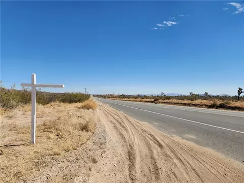 1901 Old Woman Springs Rd, Yucca Valley, CA 92285