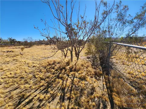 56646 Antelope Trl, Yucca Valley, CA 92284 photo 8
