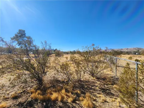 56646 Antelope Trl, Yucca Valley, CA 92284 photo 5