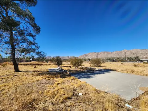 56646 Antelope Trl, Yucca Valley, CA 92284 photo 4