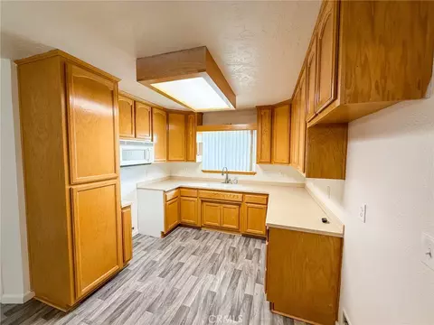 Kitchen - 29040 Gabilan, Barstow, CA 92311 photo 1 of 1