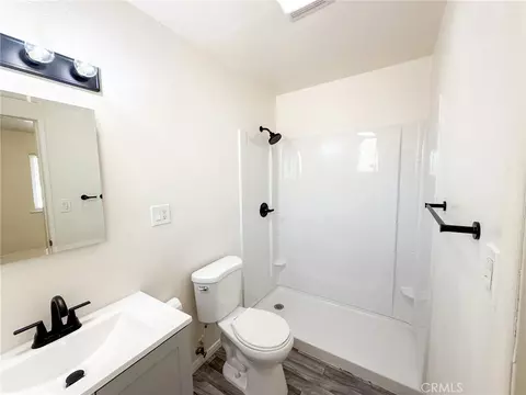 Bath - 29040 Gabilan, Barstow, CA 92311 photo 2 of 2