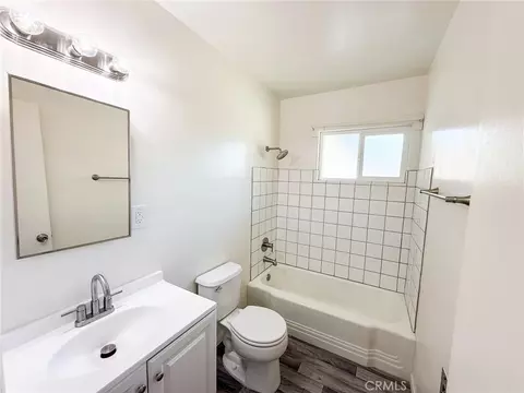 Bath - 29040 Gabilan, Barstow, CA 92311 photo 1 of 2