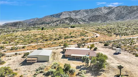 4426 Oil Well Rd, Phelan, CA 92371 photo 3