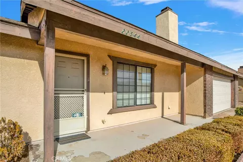 22544 Ojai Rd, Apple Valley, CA 92308